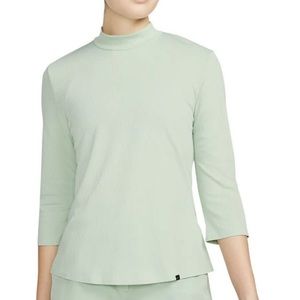 Brand new Nike Dri-FIT UV Women seafoam Ace Golf Top 3/4 Sleeves size XS
